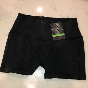 Alphalete seamless shorts
